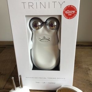 NIB NuFACE Trinity plus Lip & Eye and Wrinkle Reducer attachments/Facial Toning
